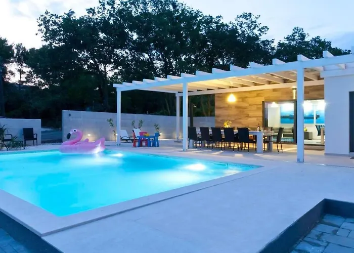 Сasa de vacaciones Wellness Und Stella- In Der Naehe Von Straenden - By Interhome Pula