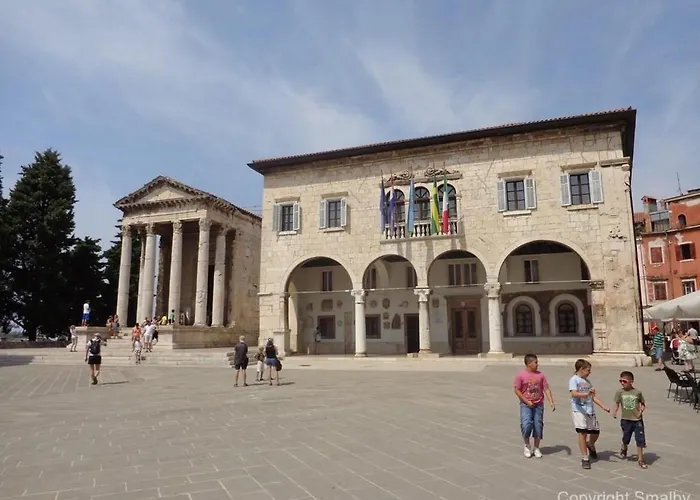 Holiday home Wellness Und Stella- In Der Naehe Von Straenden - By Interhome Pula